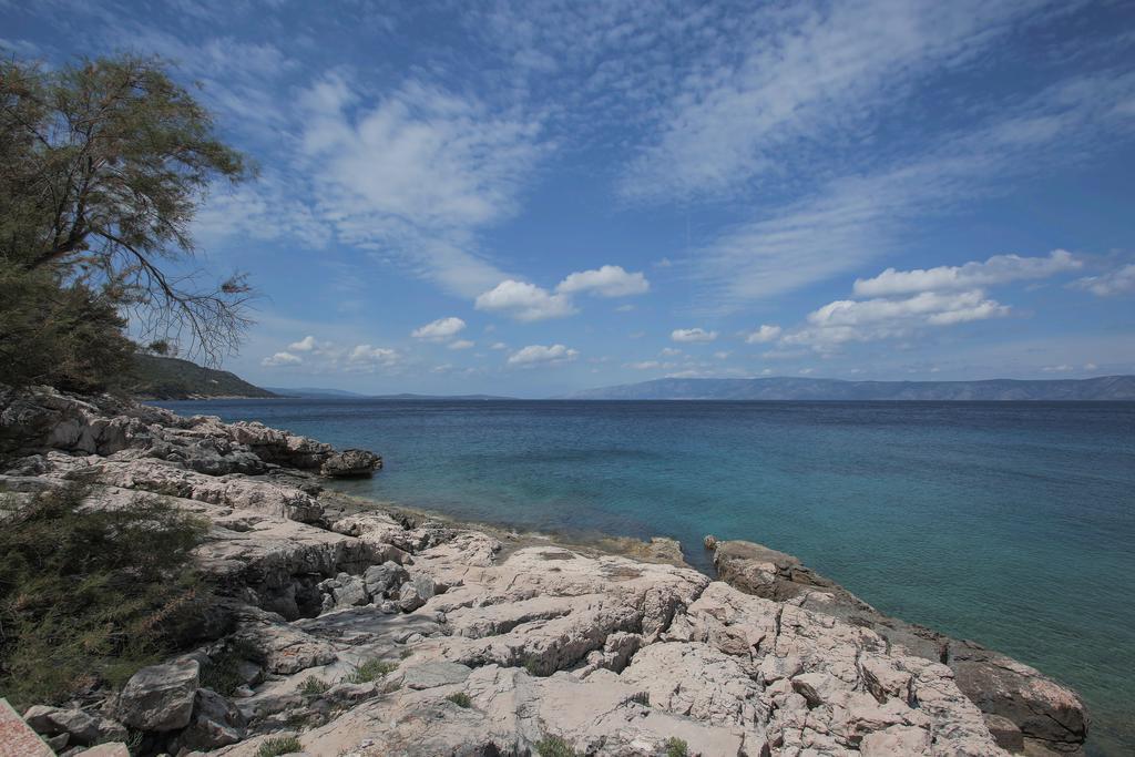 Villa Mendes Zastražišće Екстериор снимка